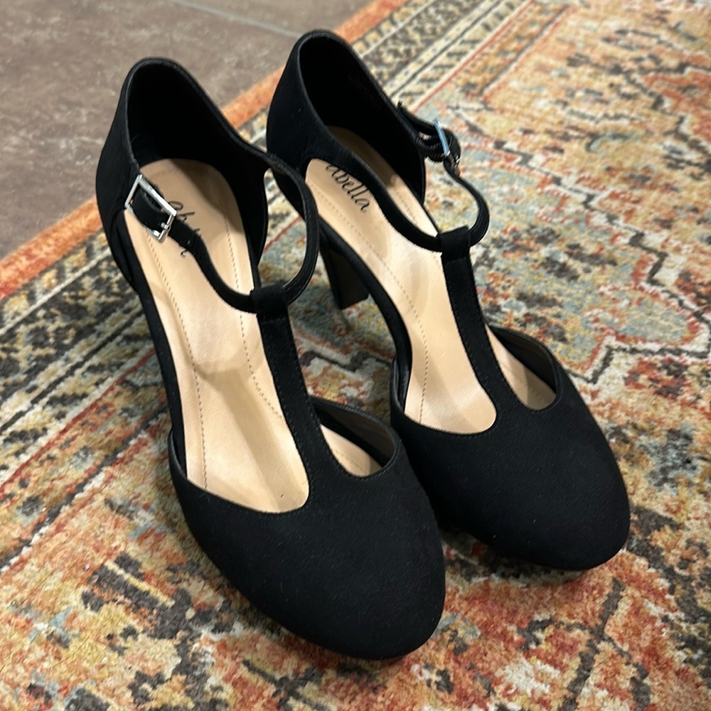 Suede maryjane style heels. Size 8 1/2.